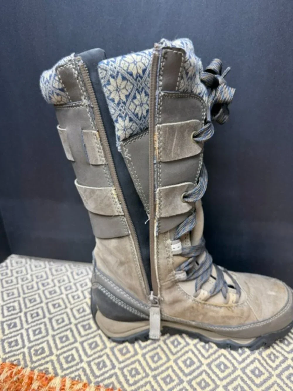 Merrell Polarand Rove Peak Woman's Size 6